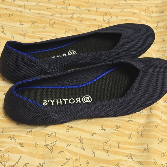 Navy Rothys,round toe - Picture 2 of 11